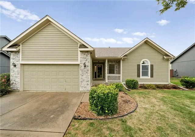 Photo 1 of Sale Pending at 18404 Ash St, Gardner, KS 66030 | MLS# 2642393 | Listing updated on 2026-09-28