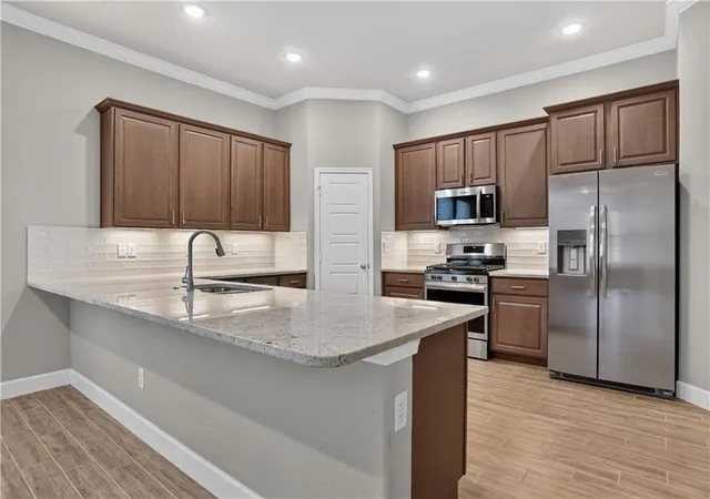Photo 4 of Single family home for sale at 7557 Mccormick Dr, Shawnee, KS 66227 | MLS# 2642394 | Listing updated on 2026-10-01