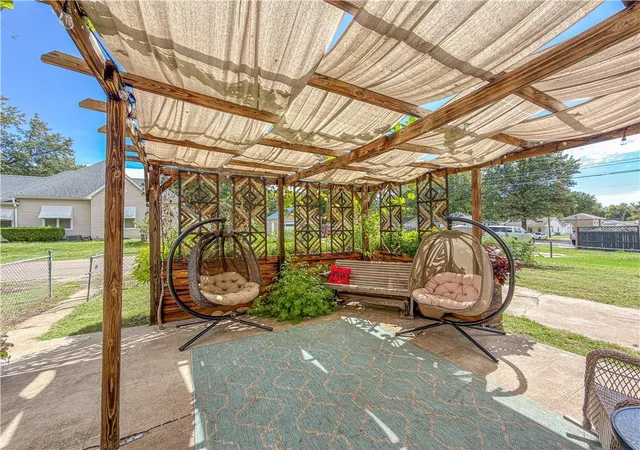 Photo 3 of Single family home for sale at 1001 W 10th Street, Sedalia, MO 65301 | MLS# 2642399 | Listing updated on 2026-10-06