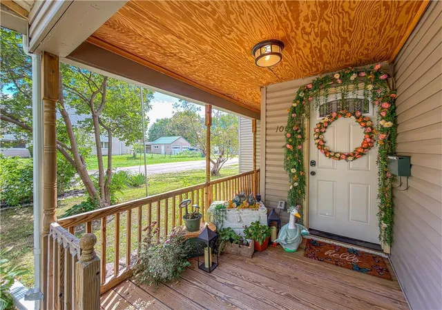 Photo 4 of Single family home for sale at 1001 W 10th Street, Sedalia, MO 65301 | MLS# 2642399 | Listing updated on 2026-10-06