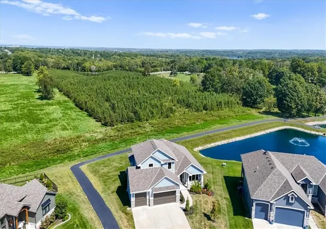 Photo 1 of Single family home for sale at 4813 Ne Freehold Ct, Lees Summit, MO 64064 | MLS# 2642409 | Listing updated on 2026-09-24
