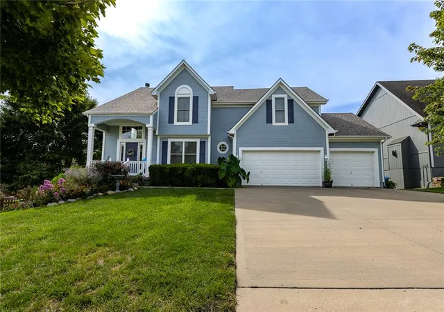 Photo 1 of Single family home for sale at 8211 Ne 98th Street, Kansas City, MO 64157 | MLS# 2642410 | Listing updated on 2026-10-16