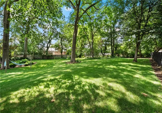 Photo 2 of Single family home for sale at 6530 Overhill Rd, Mission Hills, KS 66208 | MLS# 2642413 | Listing updated on 2026-09-16