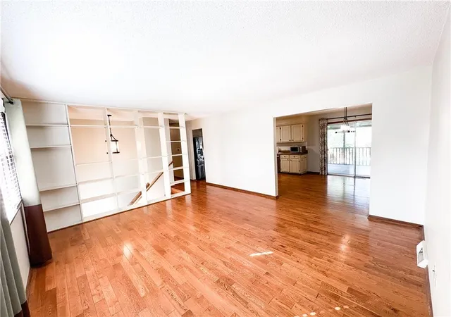 Photo 3 of Single family home for sale at 115 Fairview Ave, Warrensburg, MO 64093 | MLS# 2642417 | Listing updated on 2026-09-17