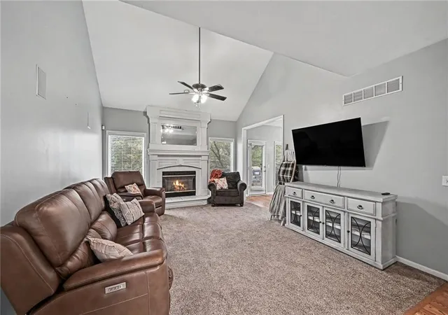 Photo 3 of Single family home for sale at 2621 Sw 10th Street, Lees Summit, MO 64081 | MLS# 2642419 | Listing updated on 2026-10-06
