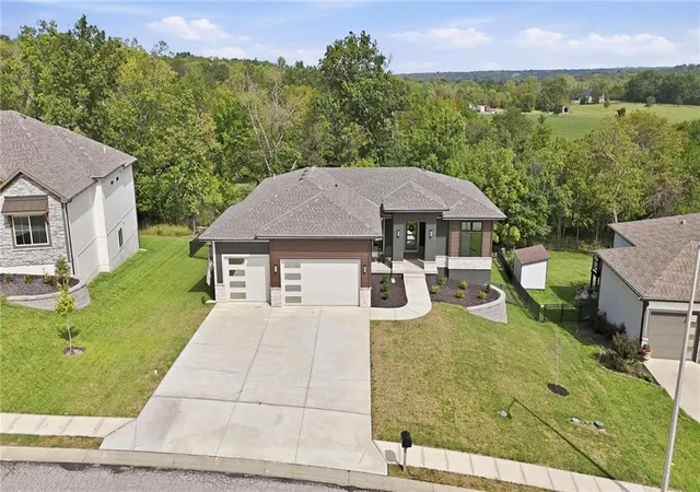 Photo 3 of Single family home for sale at 202 E Maple St, Lone Jack, MO 64070 | MLS# 2642420 | Listing updated on 2026-10-04