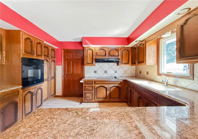 Photo 3 of Sale Pending at 1113 Elm St, Higginsville, MO 64037 | MLS# 2642421 | Listing updated on 2026-09-24