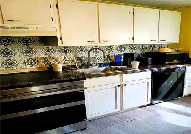 Photo 3 of Single family home for sale at 204 S 2nd Street, Lansing, KS 66043 | MLS# 2642429 | Listing updated on 2026-09-16