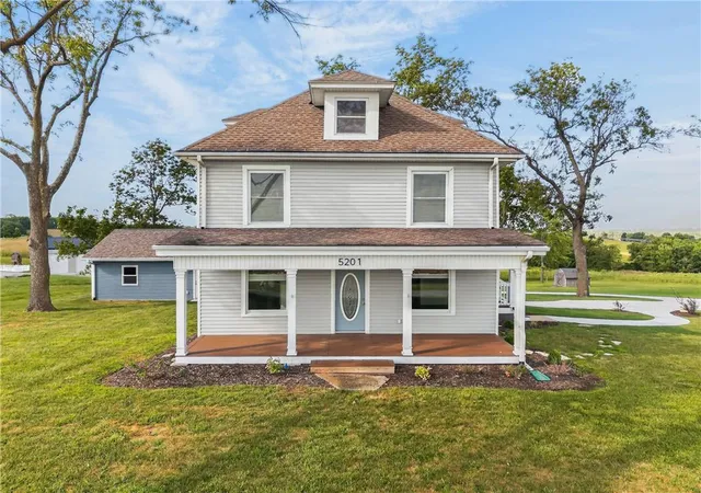 Photo 1 of Single family home for sale at 5201 Cook Rd, Saint Joseph, MO 64505 | MLS# 2642432 | Listing updated on 2026-09-17