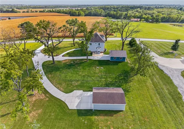 Photo 1 of Single family home for sale at 5201 Cook Rd, Saint Joseph, MO 64505 | MLS# 2642432 | Listing updated on 2026-10-21