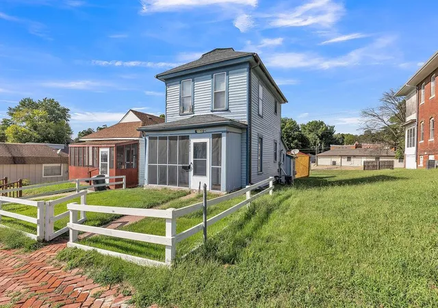 Photo 1 of Single family home for sale at 2211 Jones St, Saint Joseph, MO 64506 | MLS# 2642442 | Listing updated on 2026-09-18