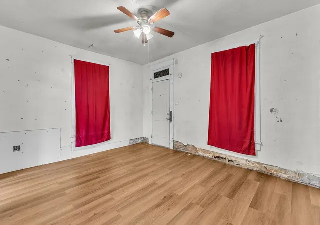 Photo 4 of Single family home for sale at 2211 Jones St, Saint Joseph, MO 64506 | MLS# 2642442 | Listing updated on 2026-09-18