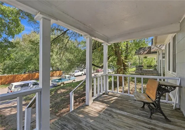 Photo 4 of Single family home for sale at 6104 Tracy Ave, Kansas City, MO 64110 | MLS# 2642443 | Listing updated on 2026-10-08