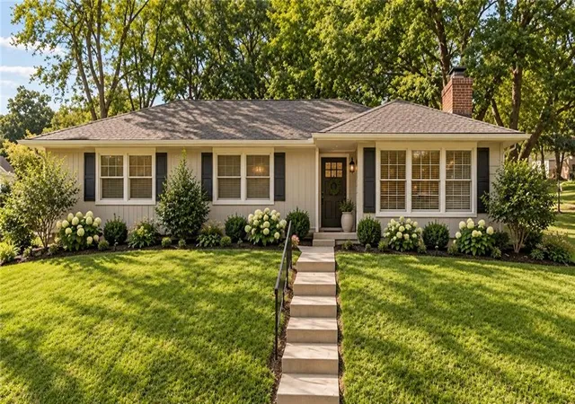 Photo 1 of Single family home for sale at 2608 S 16th Terrace, Leavenworth, KS 66048 | MLS# 2642448 | Listing updated on 2026-10-14
