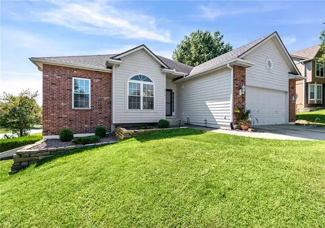 Photo 2 of Single family home for sale at 1608 Ne Craigievar Ct, Blue Springs, MO 64014 | MLS# 2642471 | Listing updated on 2026-10-07