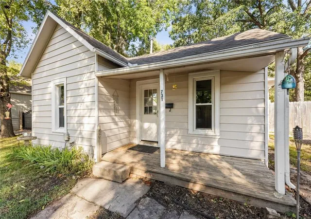 Single family home for sale at 731 S Locust St, Ottawa, KS 66067 | MLS# 2642480