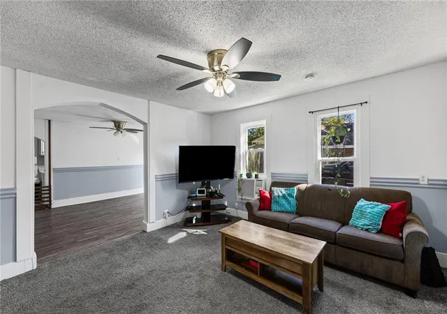 Photo 1 of Single family home for sale at 731 S Locust St, Ottawa, KS 66067 | MLS# 2642480 | Listing updated on 2026-09-17