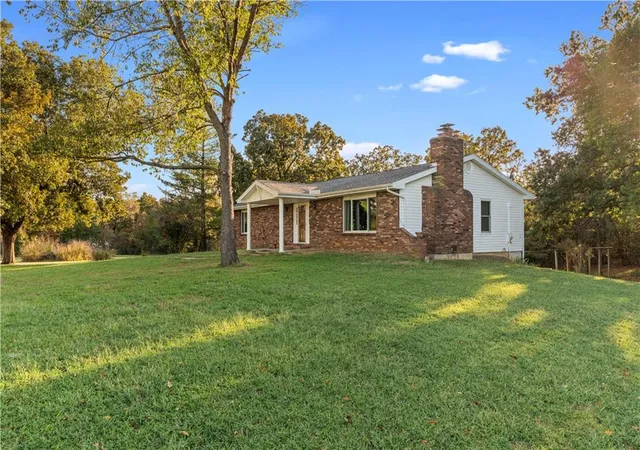 Photo 2 of Sale Pending at 23672 S Bb Hwy, Nevada, MO 64772 | MLS# 2642483 | Listing updated on 2026-09-29