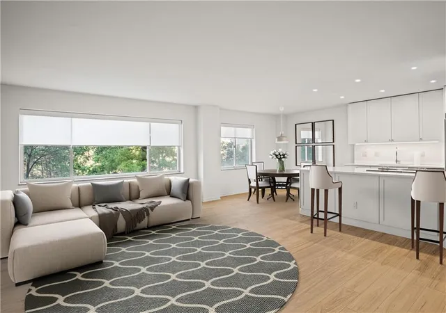 Photo 1 of Condo for sale at 4550 Warwick Blvd #408, Kansas City, MO 64111 | MLS# 2642485 | Listing updated on 2026-09-17