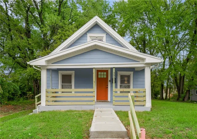 Photo 1 of Single family home for sale at 3911 Myrtle Ave, Kansas City, MO 64130 | MLS# 2642487 | Listing updated on 2026-09-17