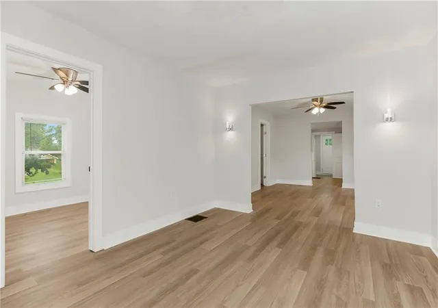 Photo 3 of Single family home for sale at 3911 Myrtle Ave, Kansas City, MO 64130 | MLS# 2642487 | Listing updated on 2026-09-17