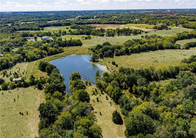 Photo 2 of Single family home for sale at 1593 Rock Crk Rd, Ottawa, KS 66067 | MLS# 2642494 | Listing updated on 2026-10-01