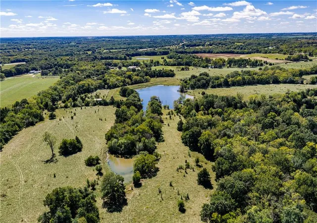 Photo 3 of Single family home for sale at 1593 Rock Crk Rd, Ottawa, KS 66067 | MLS# 2642494 | Listing updated on 2026-10-01