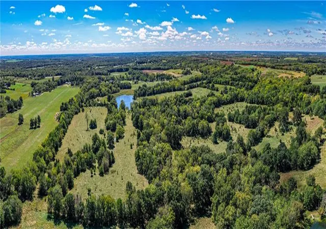 Photo 4 of Single family home for sale at 1593 Rock Crk Rd, Ottawa, KS 66067 | MLS# 2642494 | Listing updated on 2026-10-01