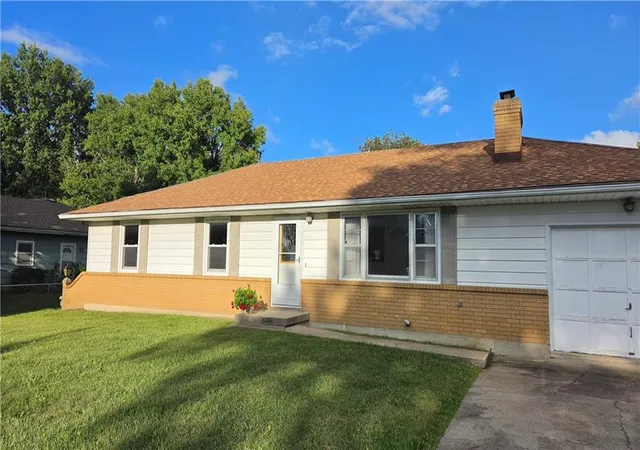 Photo 39 of Sale Pending at 609 Park St, Lathrop, MO 64465 | MLS# 2642495 | Listing updated on 2026-10-01