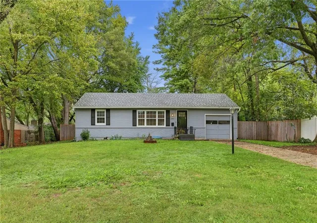 Photo 1 of Single family home for sale at 506 E 91st Terrace, Kansas City, MO 64131 | MLS# 2642499 | Listing updated on 2026-10-01