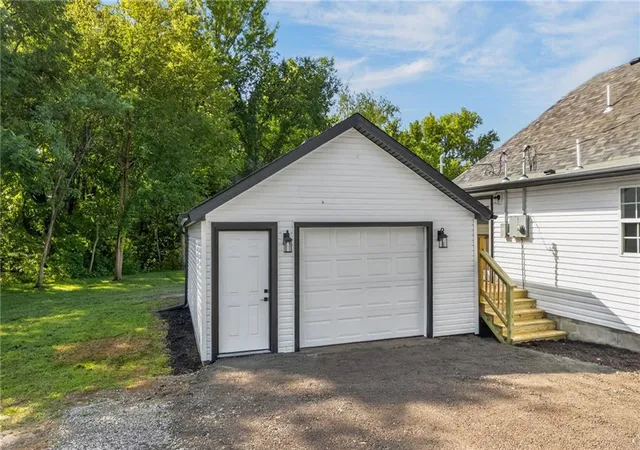 Photo 4 of Sale Pending at 606 E Elijah St, Easton, MO 64443 | MLS# 2642501 | Listing updated on 2026-09-22