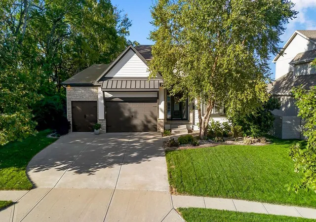 Photo 3 of Single family home for sale at 15882 W 165th Terrace, Olathe, KS 66062 | MLS# 2642504 | Listing updated on 2026-10-09