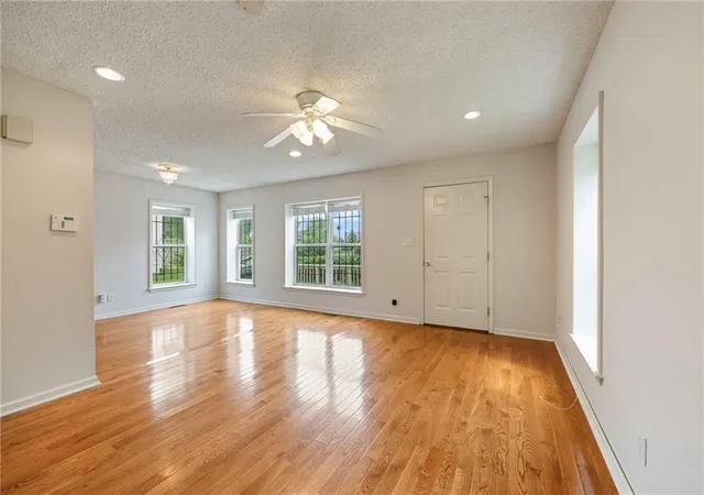Photo 4 of Single family home for sale at 2005 E 34th Street, Kansas City, MO 64109 | MLS# 2642517 | Listing updated on 2026-09-18