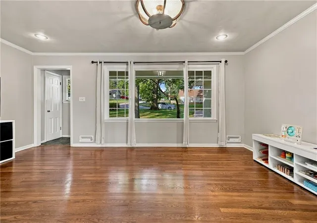 Photo 3 of Sale Pending at 8025 Dearborn Dr, Prairie Village, KS 66208 | MLS# 2642520 | Listing updated on 2026-09-27