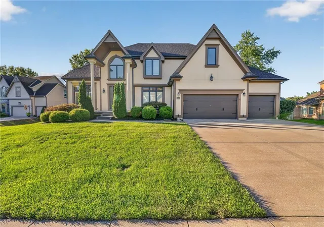Single family home for sale at 4549 W 141st Terrace, Overland Park, KS 66224 | MLS# 2642533