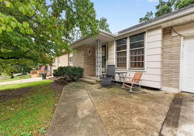 Photo 3 of Single family home for sale at 3800 S Drumm Ave, Independence, MO 64055 | MLS# 2642541 | Listing updated on 2026-09-23