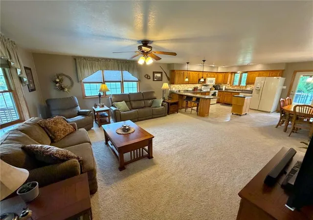 Photo 3 of Single family home for sale at 314 E Thompson St, Maryville, MO 64468 | MLS# 2642549 | Listing updated on 2026-10-08