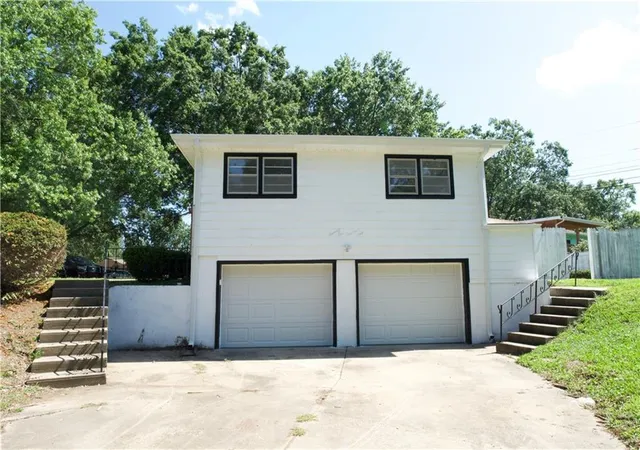 Photo 3 of Single family home for sale at 7401 Greeley Ave, Kansas City, KS 66109 | MLS# 2642553 | Listing updated on 2026-09-18