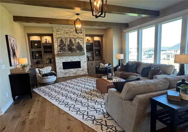 Photo 3 of Single family home for sale at 18613 Mohawk Ln, Stilwell, KS 66085 | MLS# 2642564 | Listing updated on 2026-09-17