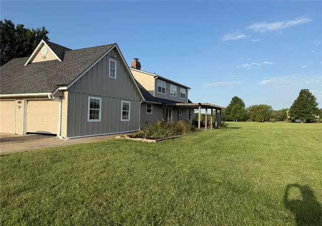 Photo 3 of Single family home for sale at 2000 E 195th Street, Belton, MO 64012 | MLS# 2642566 | Listing updated on 2026-10-01
