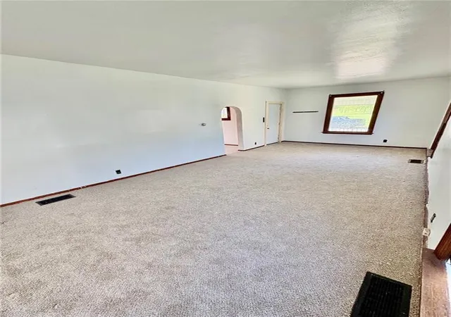 Photo 3 of Single family home for sale at 3115 North 10th St, Saint Joseph, MO 64505 | MLS# 2642595 | Listing updated on 2026-09-18