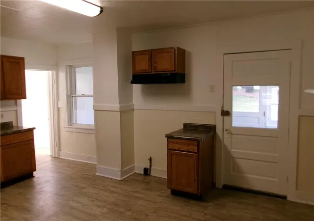 Photo 3 of Single family home for sale at 1417 Commercial St, Atchison, KS 66002 | MLS# 2642600 | Listing updated on 2026-09-22