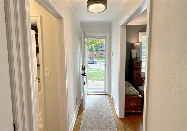 Photo 3 of Sale Pending at 6848 Locust St, Kansas City, MO 64131 | MLS# 2642603 | Listing updated on 2026-09-27