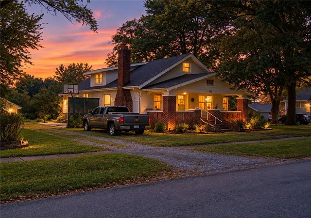 Photo 1 of Single family home for sale at 505 Queen St, King City, MO 64463 | MLS# 2642605 | Listing updated on 2026-09-24