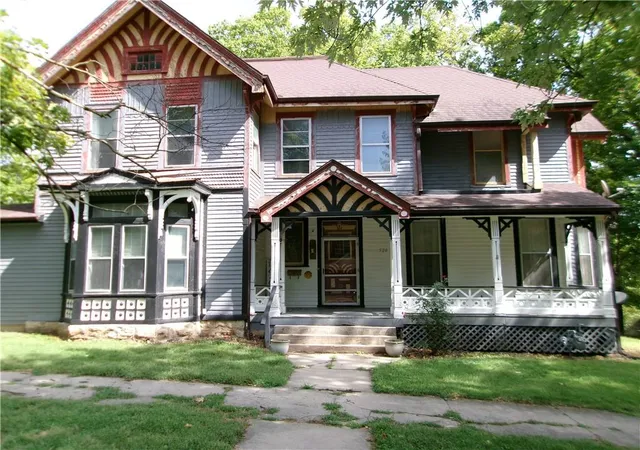 Photo 1 of Sale Pending at 526 N 5 Street, Atchison, KS 66002 | MLS# 2642607 | Listing updated on 2026-10-02