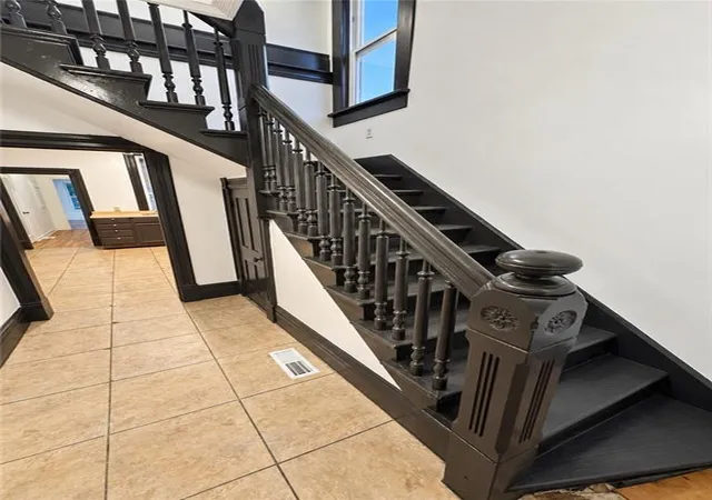 Photo 2 of Single family home for sale at 813 Columbia Ave, Leavenworth, KS 66048 | MLS# 2642608 | Listing updated on 2026-10-18