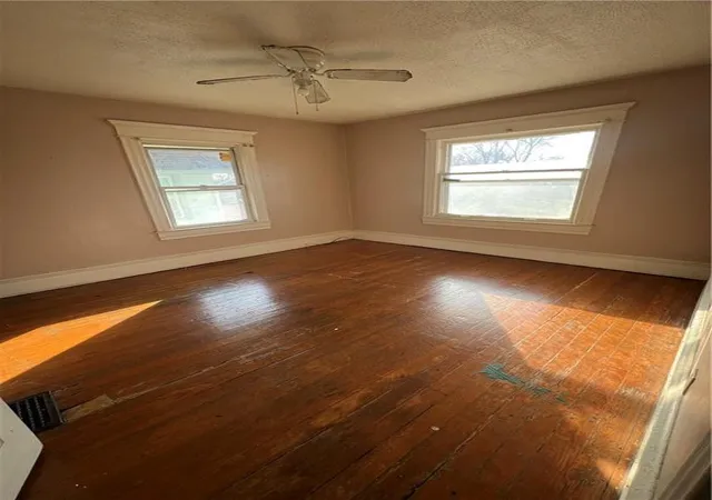 Photo 3 of Single family home for sale at 2008 E 36th Street, Kansas City, MO 64109 | MLS# 2642611 | Listing updated on 2026-09-17