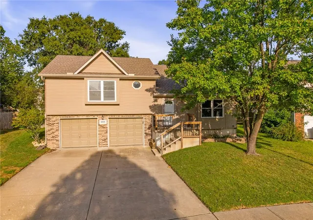 Single family home for sale at 13835 S Shannan St, Olathe, KS 66062 | MLS# 2642626