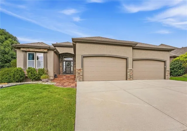 Photo 1 of Sale Pending at 16590 S Kaw St, Olathe, KS 66062 | MLS# 2642627 | Listing updated on 2026-10-13