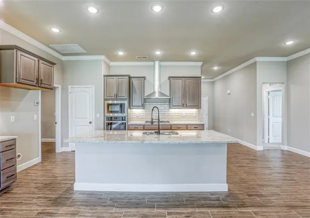 Photo 3 of Single family home for sale at 6635 Mccormick Dr, Shawnee, KS 66226 | MLS# 2642648 | Listing updated on 2026-09-17